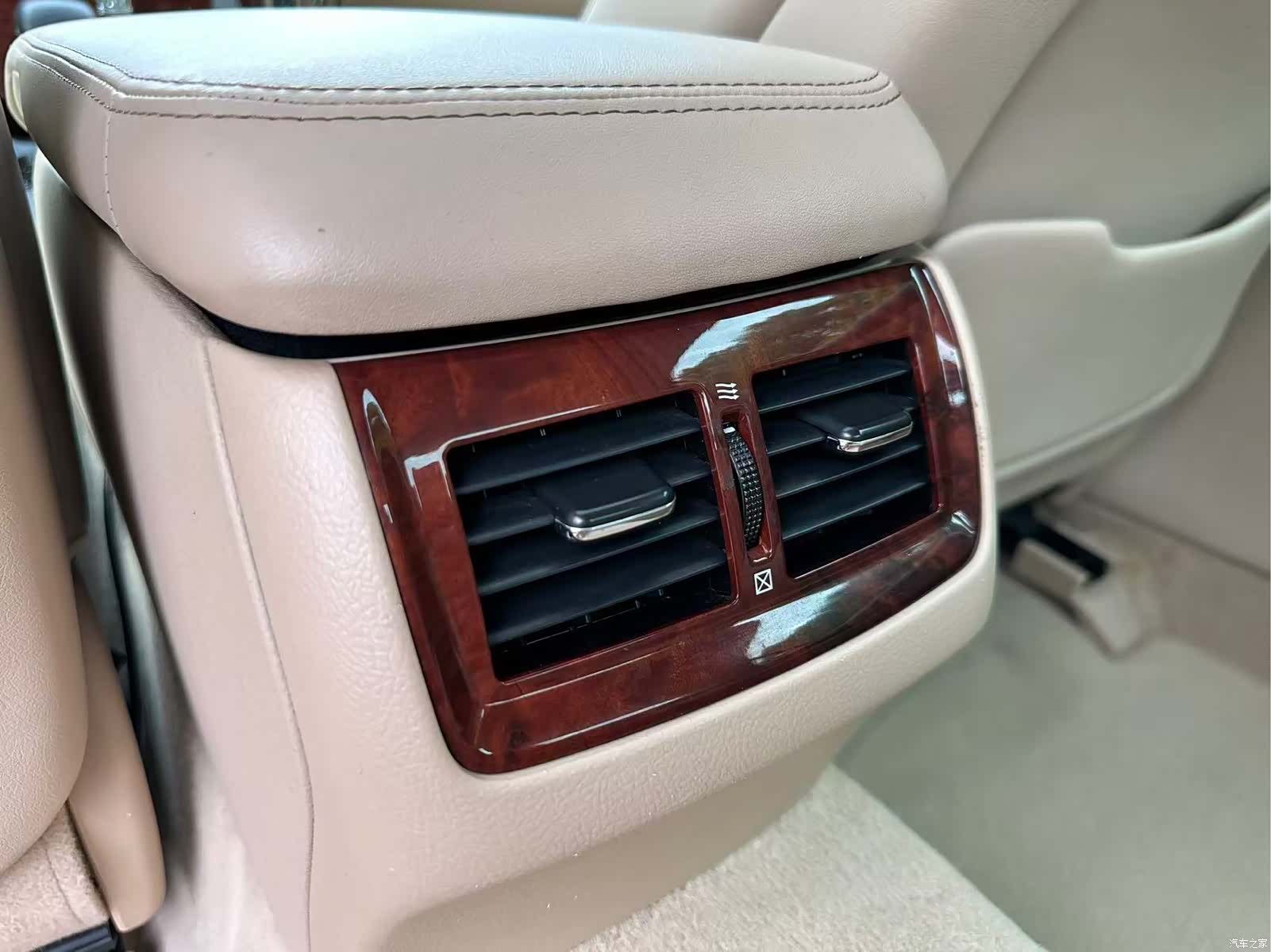 Toyota Crown, 2014 15