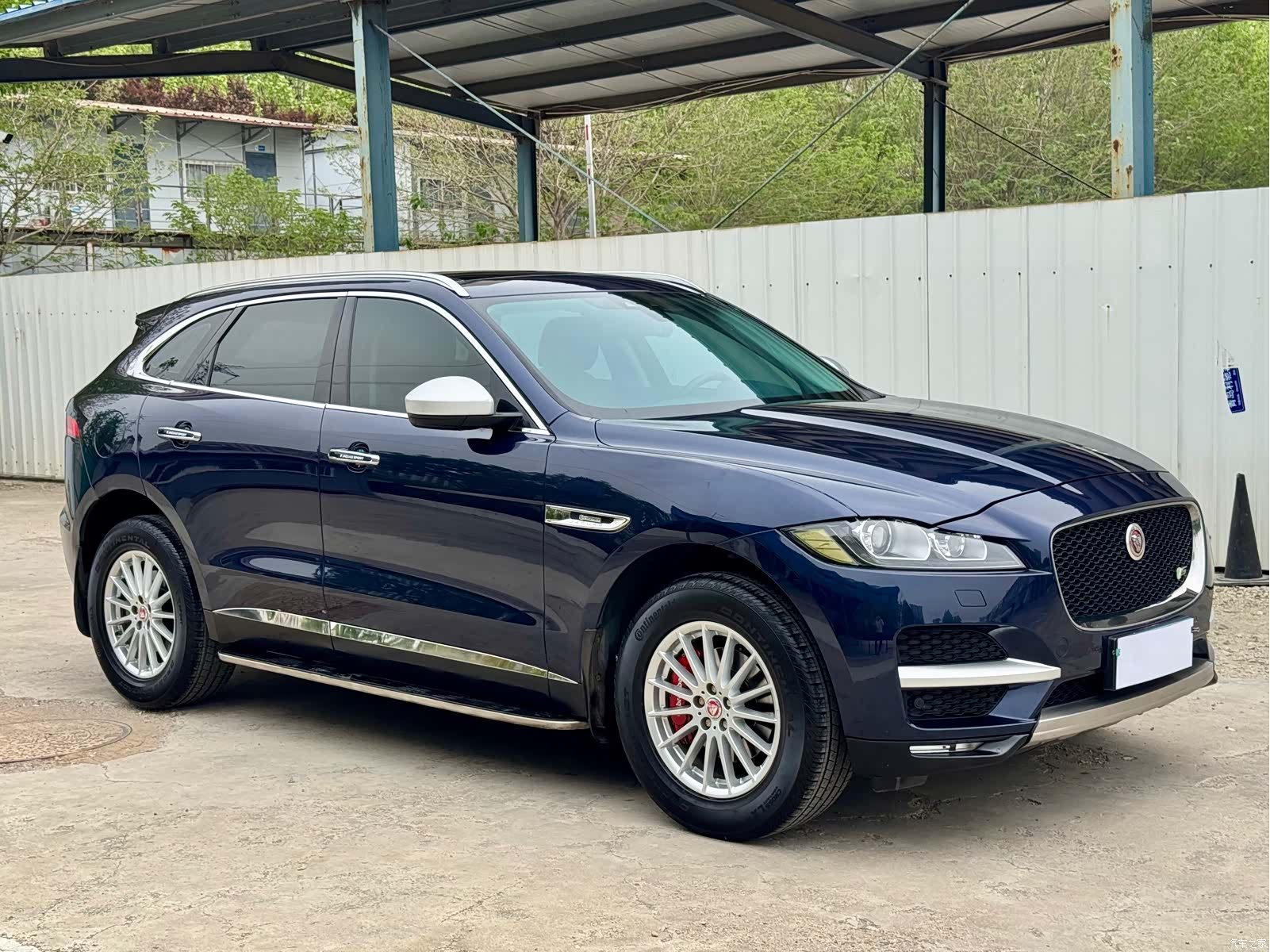 Jaguar F-PACE, 2017 1