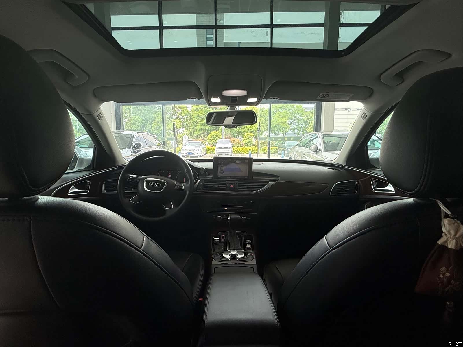 Audi A6L, 2014 11
