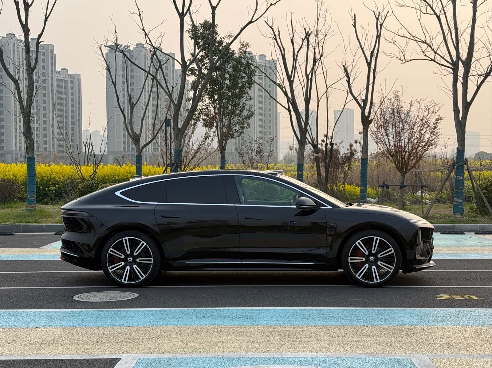 NIO ET9, 2025 4