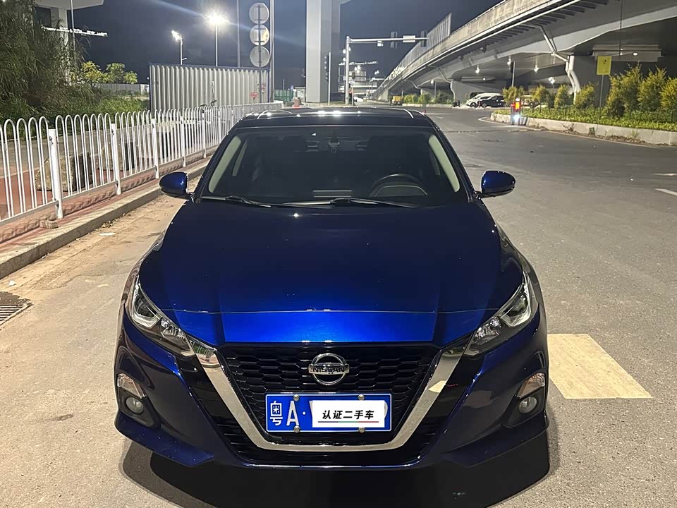 Nissan Teana