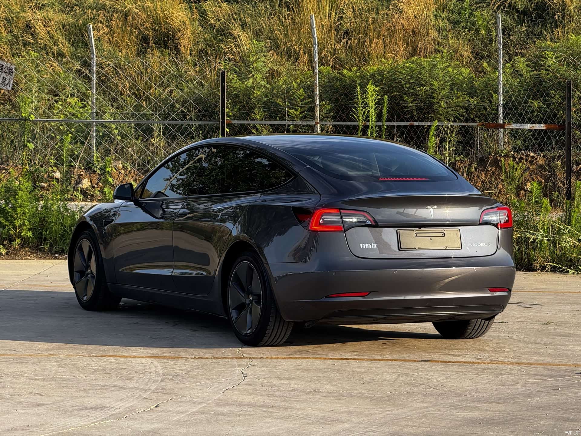 Tesla Model 3, 2021 4