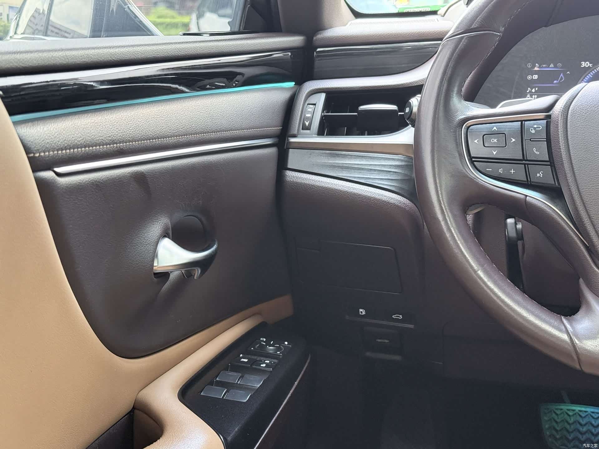 Lexus ES, 2018 15