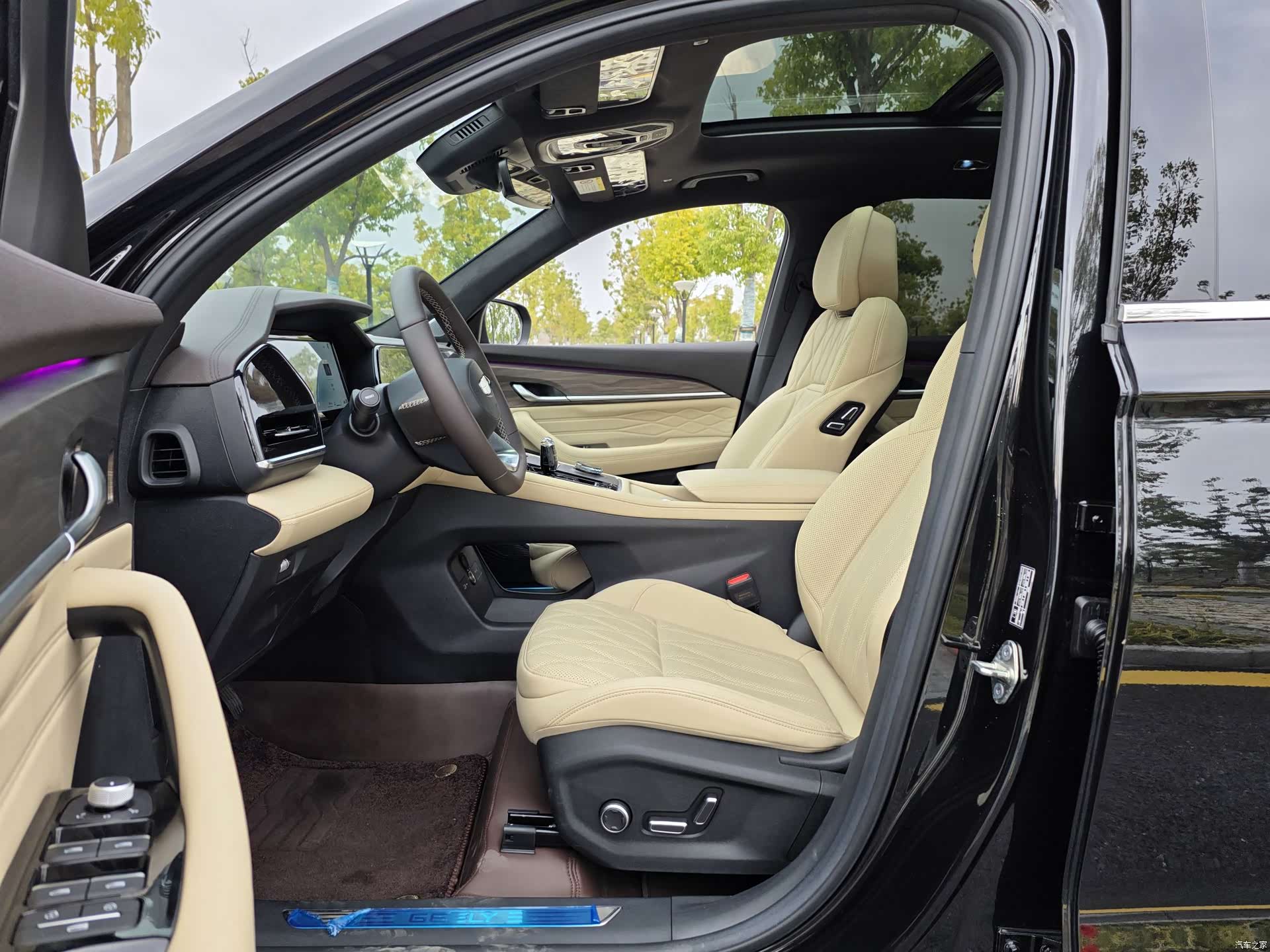 Geely Xingyue L, 2025 9