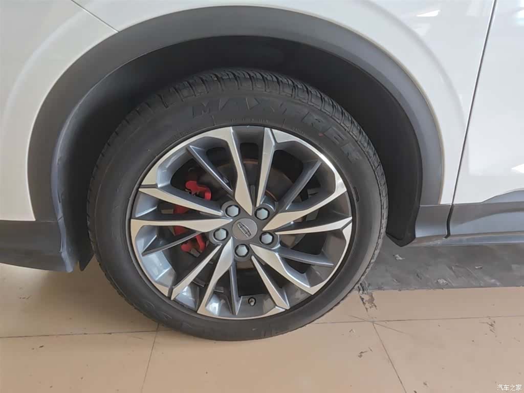 Geely Coolray, 2021 23