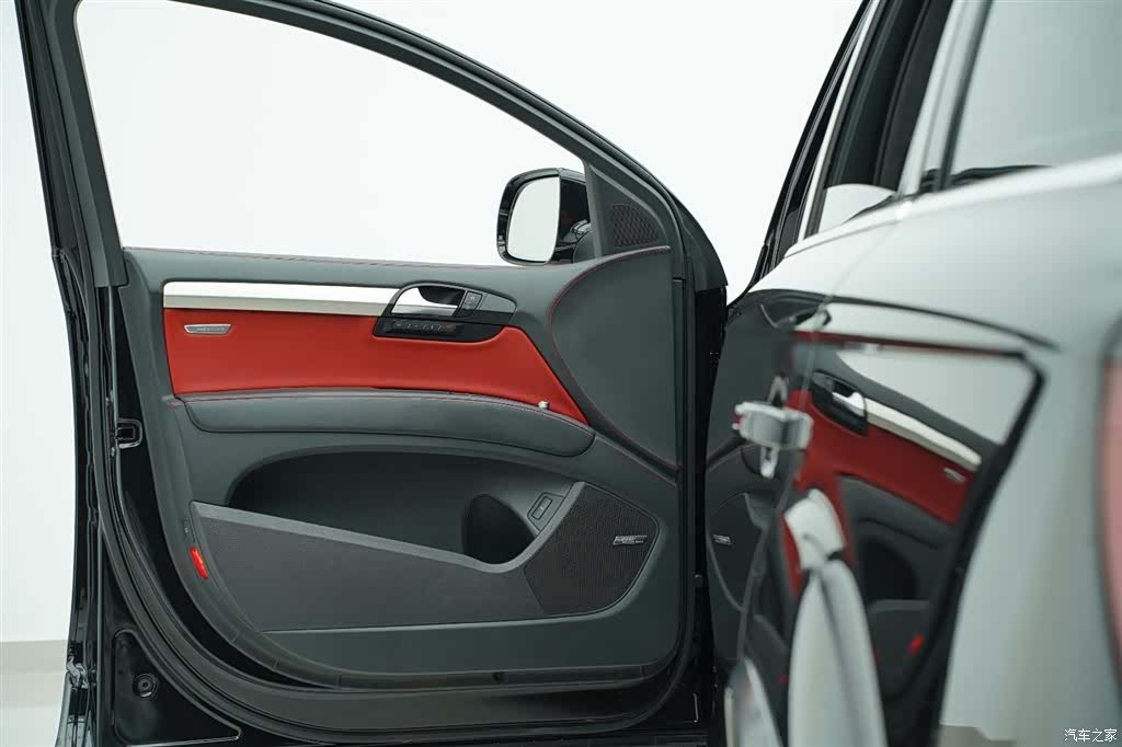 Audi Q7, 2011 13