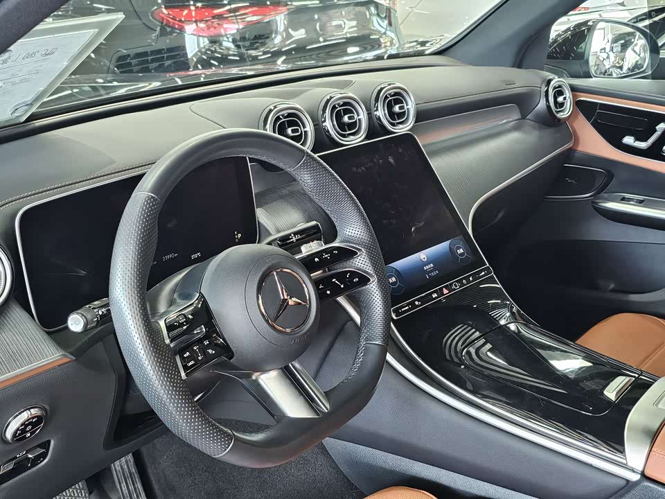 Mercedes-Benz GLC Mercedes-Benz GLC