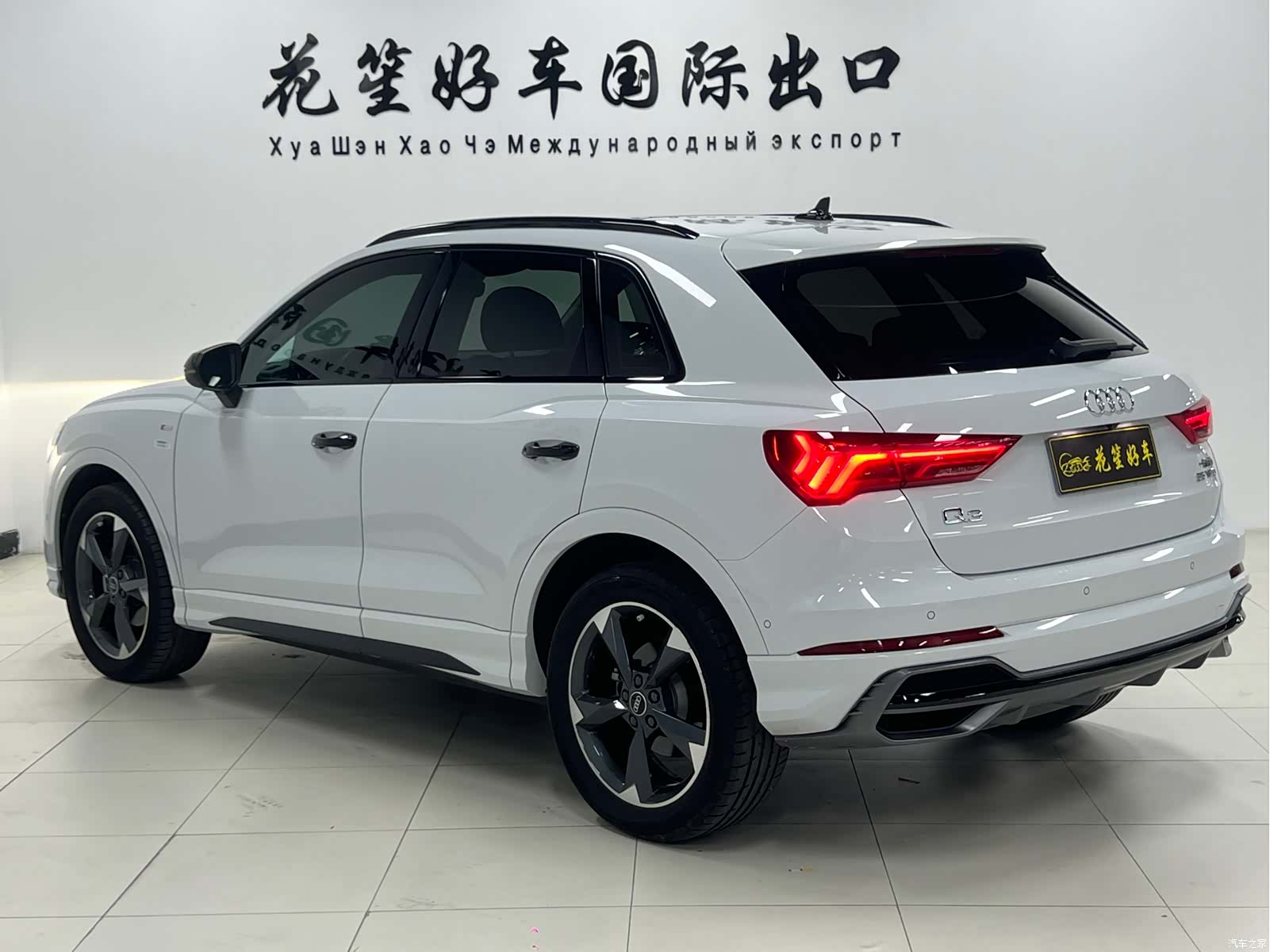 Audi Q3, 2022 все фото