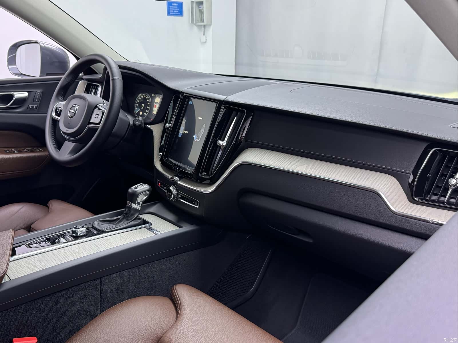 Volvo XC60, 2020 12