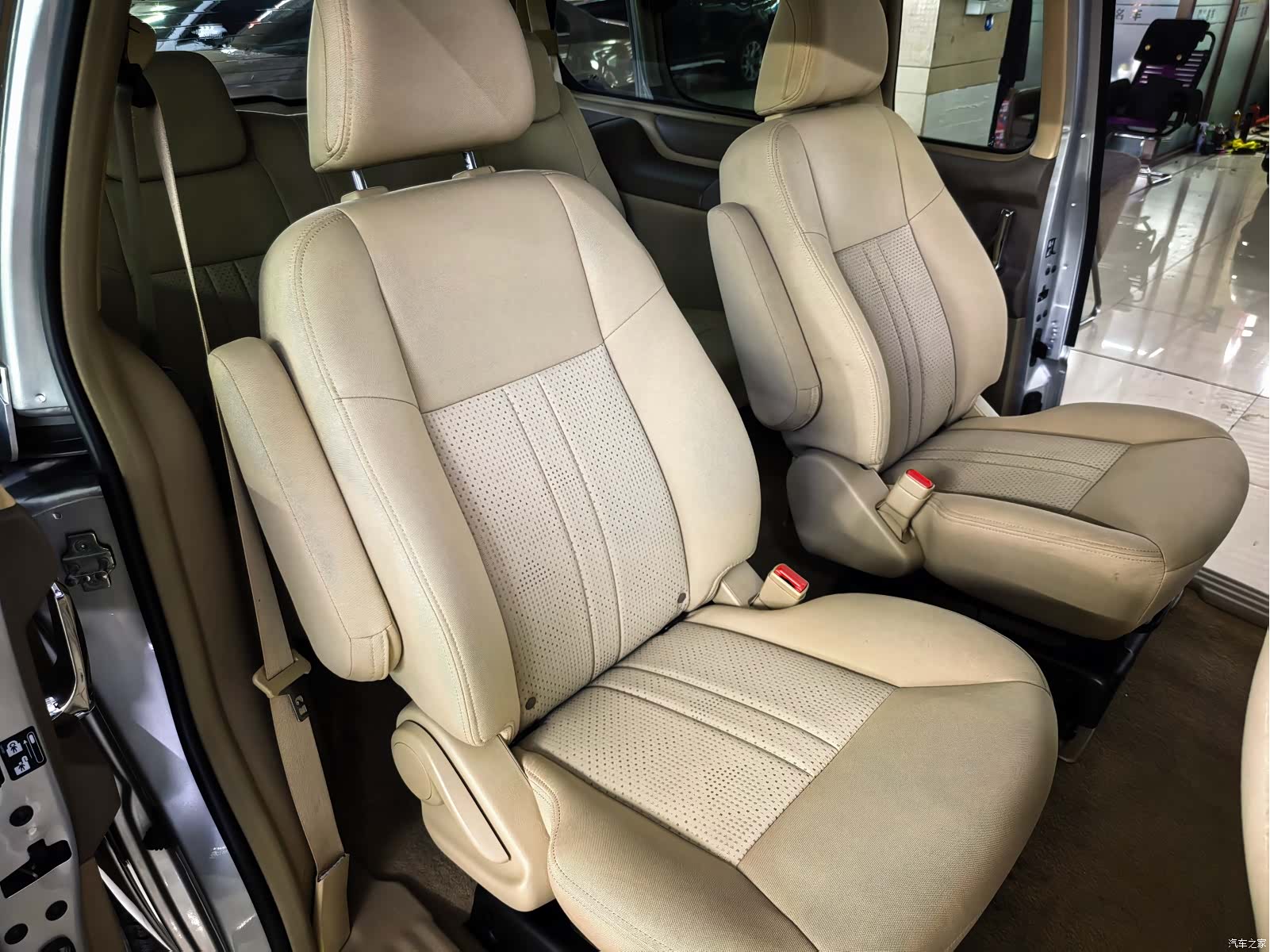 Buick GL8, 2014 7