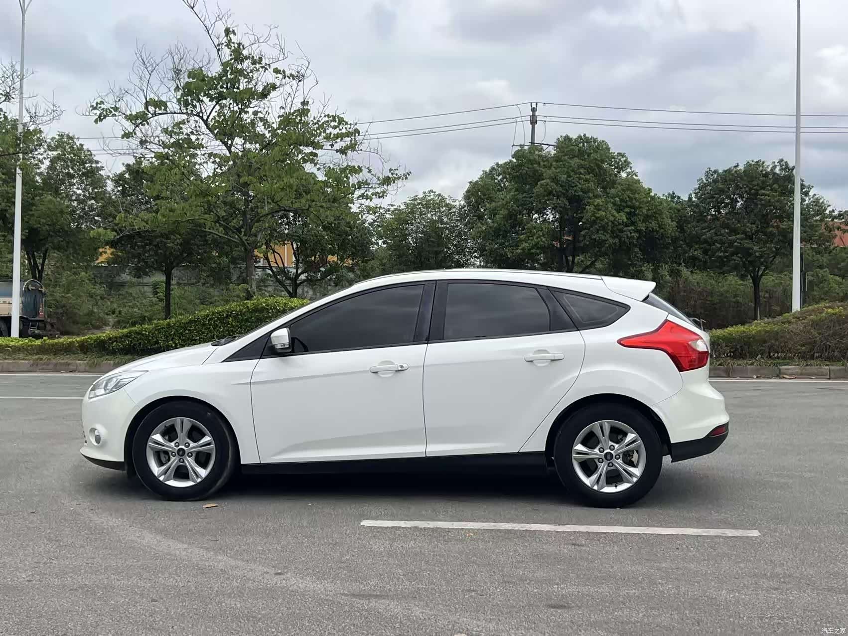 Ford Focus, 2013 4