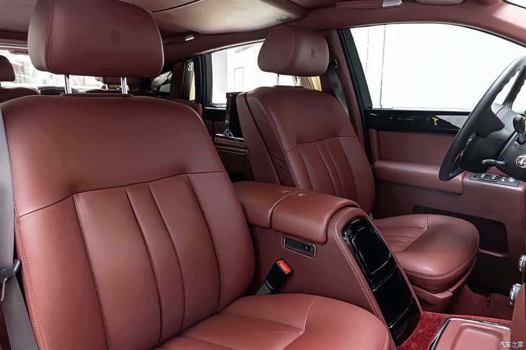 Rolls-Royce Phantom, 2016 17