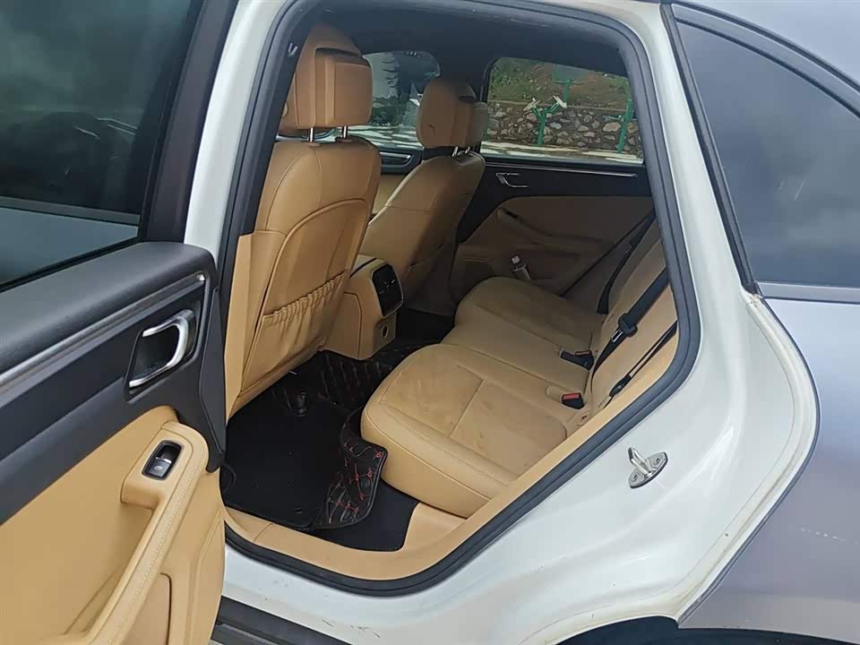 Porsche Macan Porsche Macan