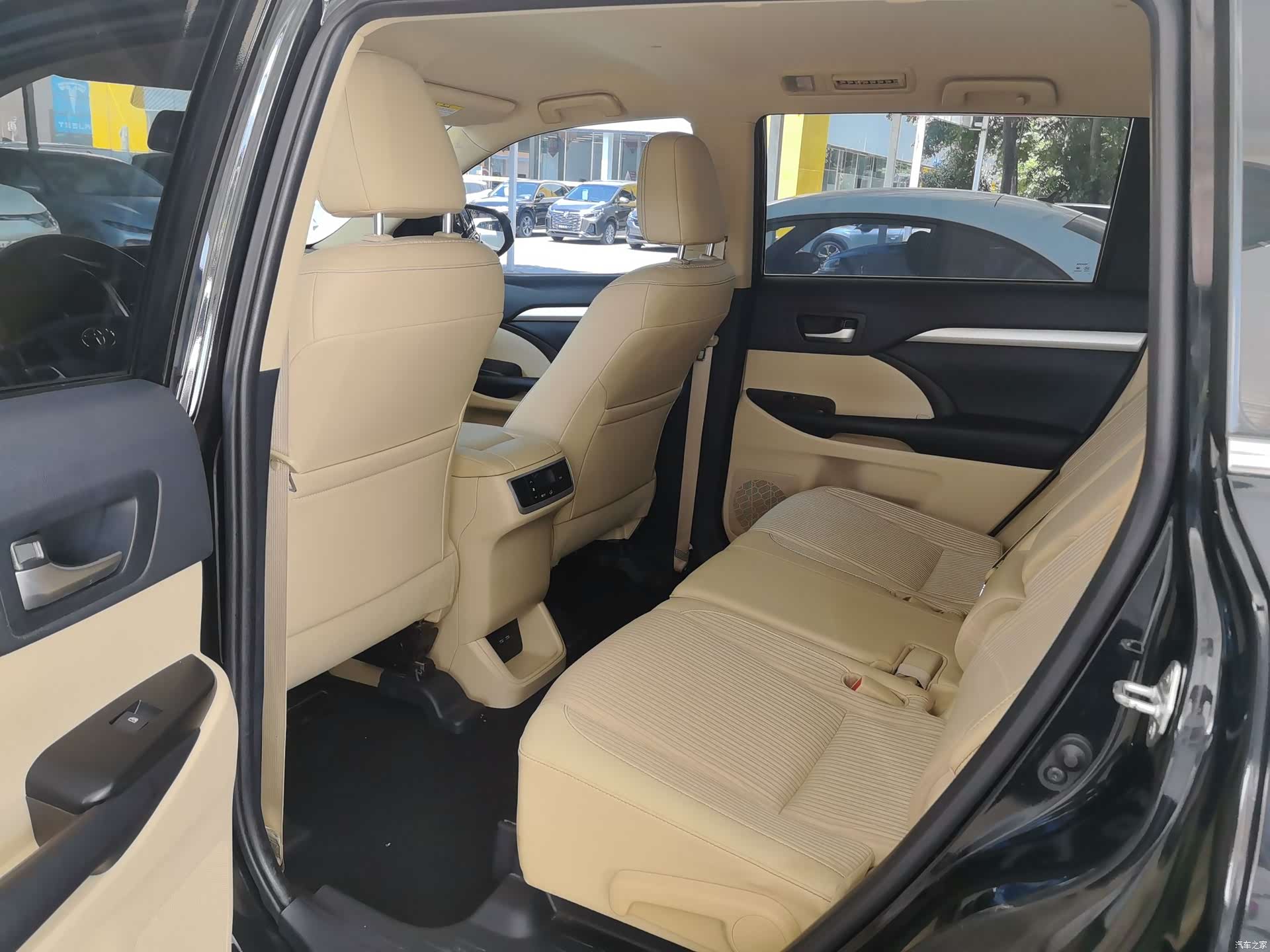 Toyota Highlander, 2021 все фото