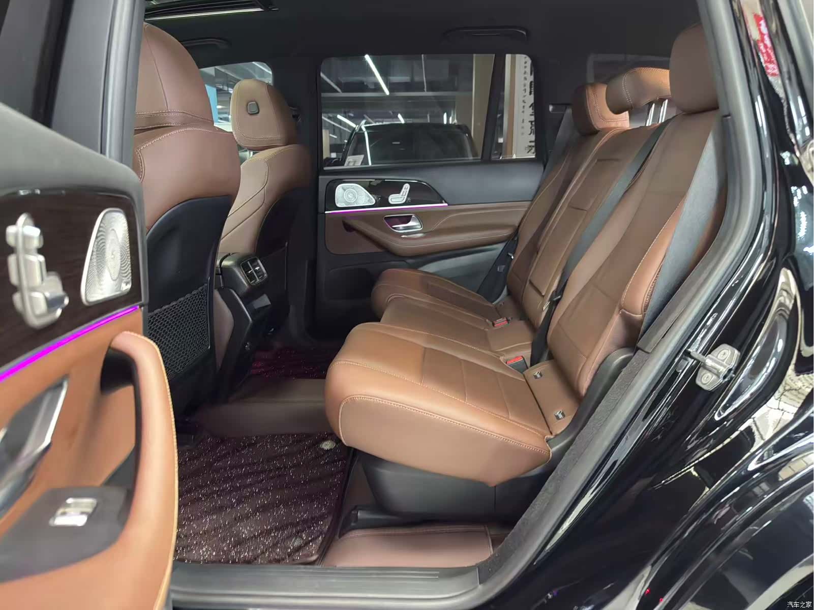 Mercedes-Benz GLS, 2020 12