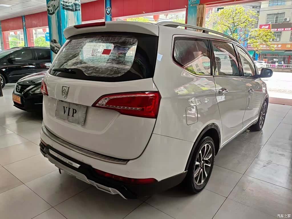 Wuling 730, 2017 2
