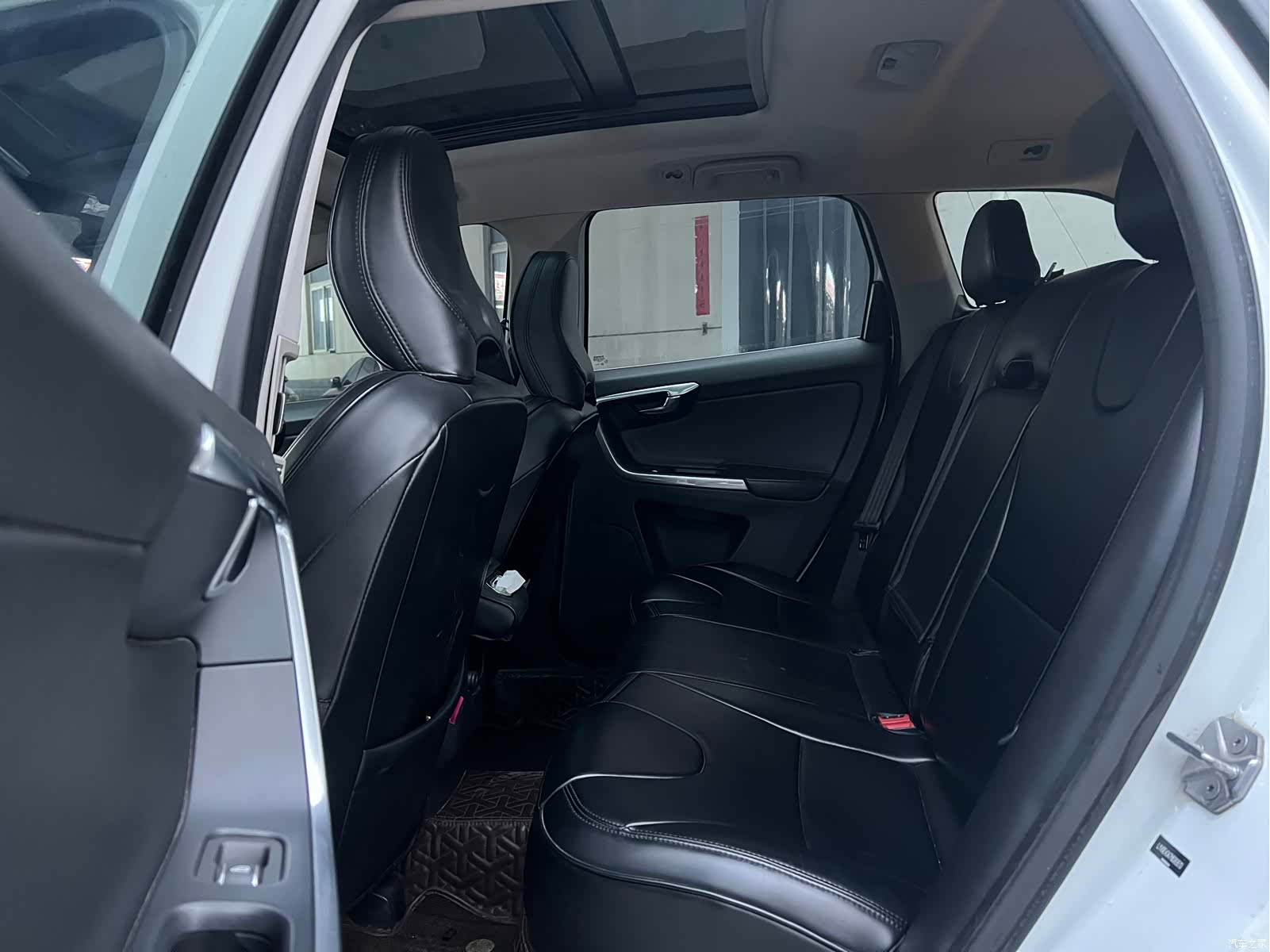 Volvo XC60, 2017 14