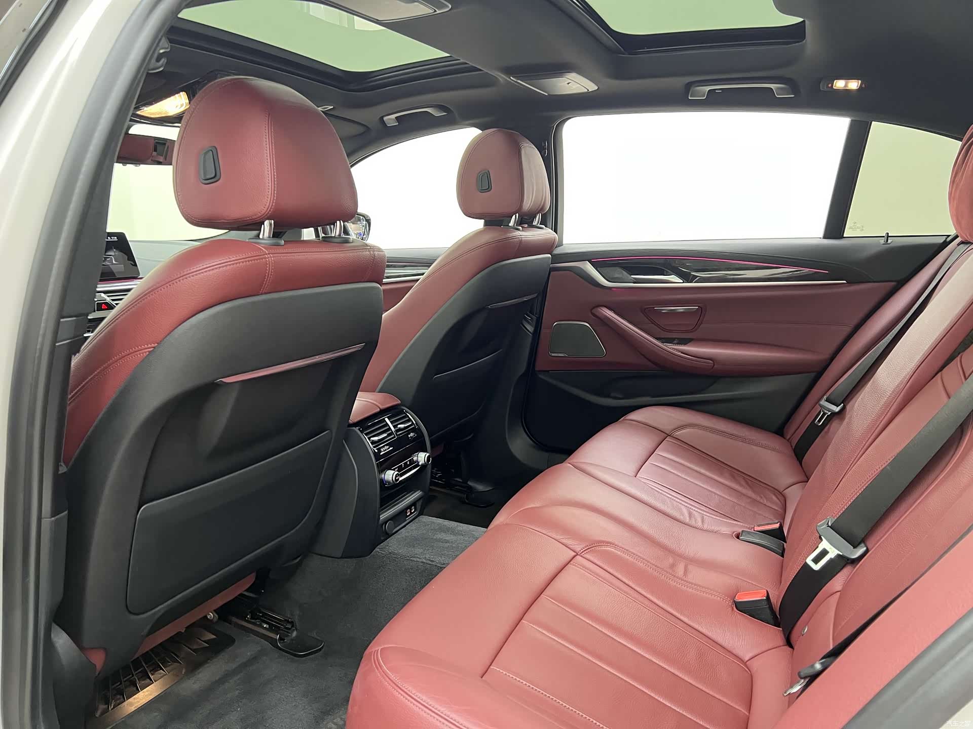 BMW 5 Series, 2020 19