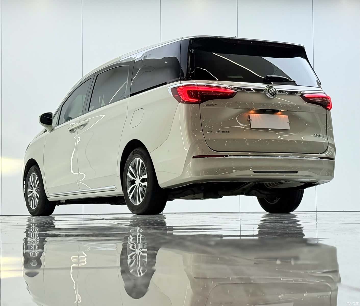 Buick GL8, 2023 15