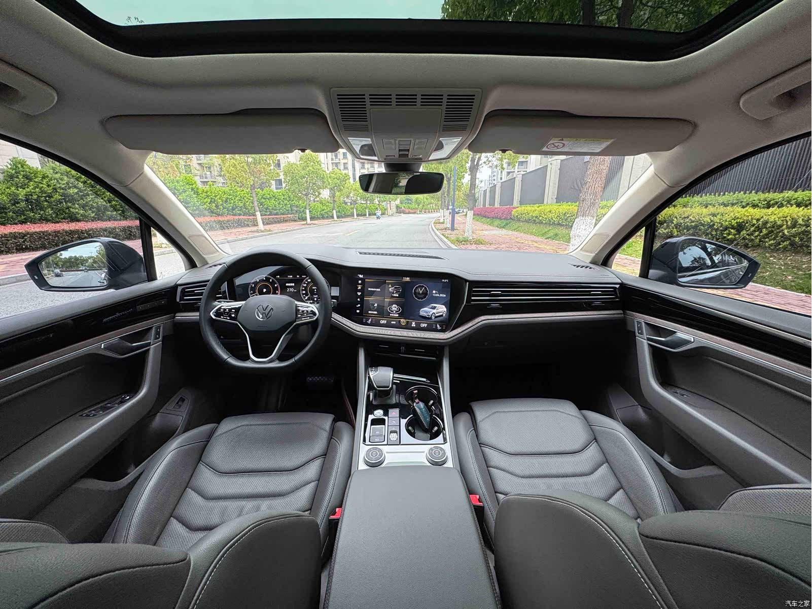 Volkswagen Touareg, 2023 9