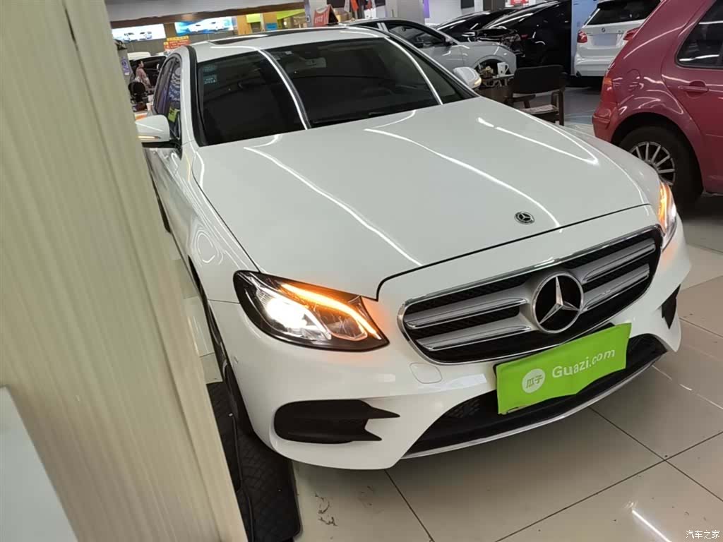 Mercedes-Benz E-Class, 2019 4