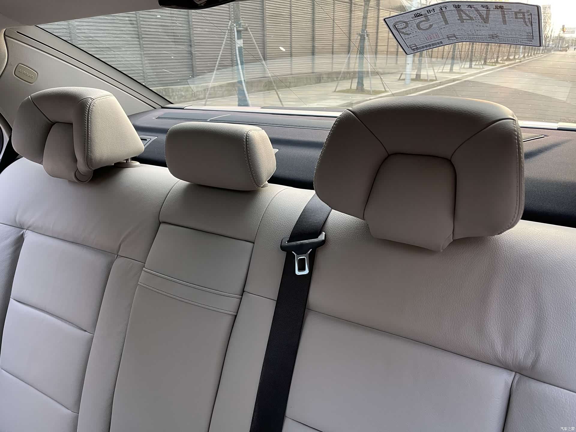 Mercedes-Benz E-Class, 2011 13