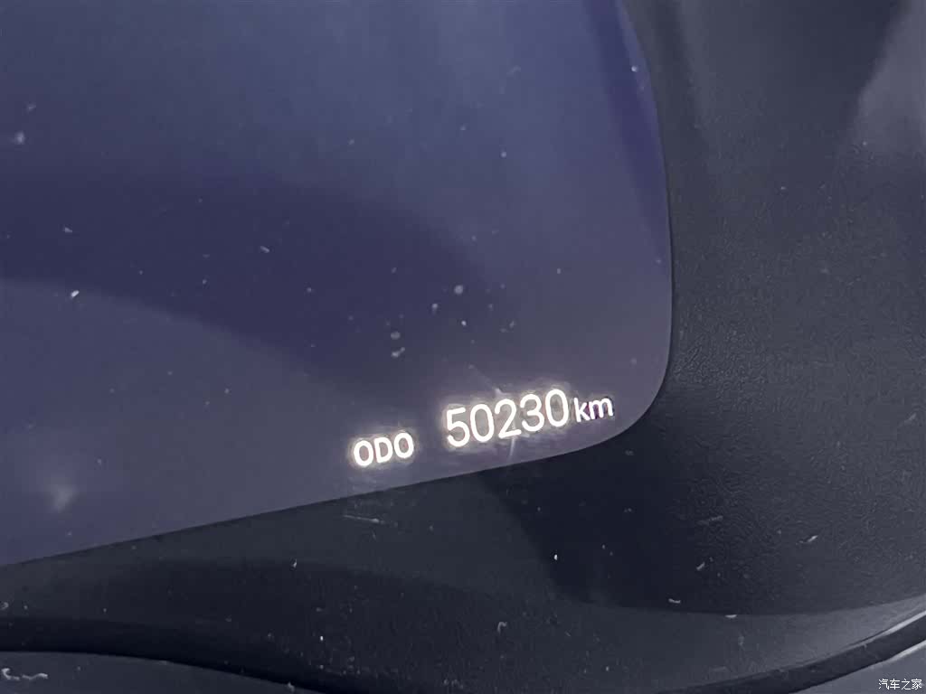 Toyota Granvia, 2023 13
