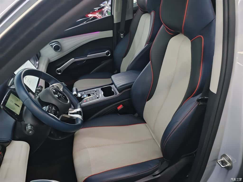 BYD Yuan, 2022 15