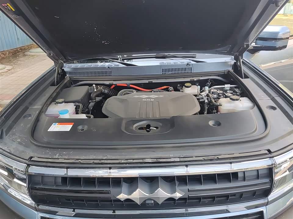 BYD Leopard 5 BYD Leopard 5