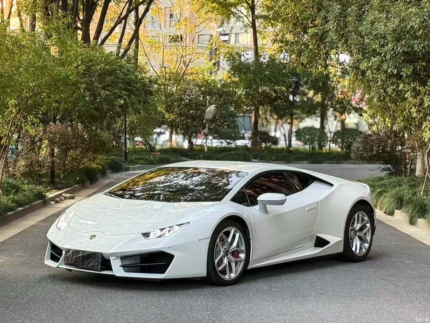 Lamborghini Huracán, 2014 1