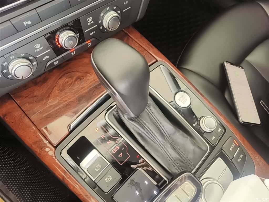 Audi A6L, 2017 14