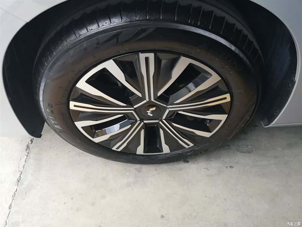 Wuling 730, 2025 23