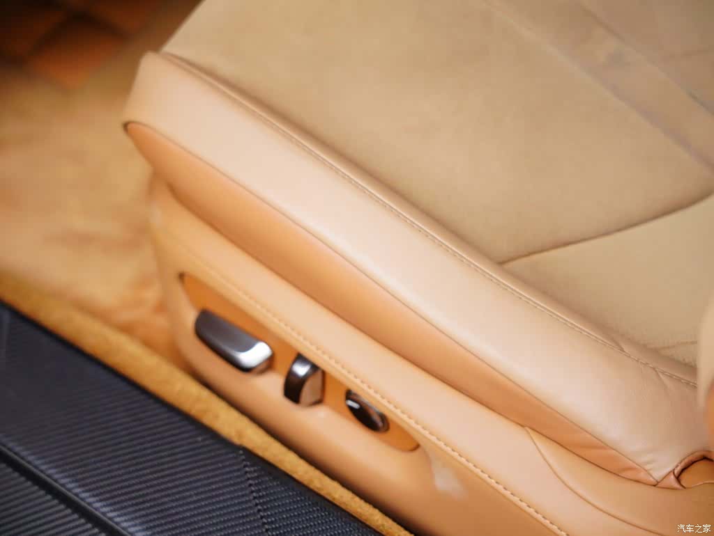 Lexus LC, 2018 30