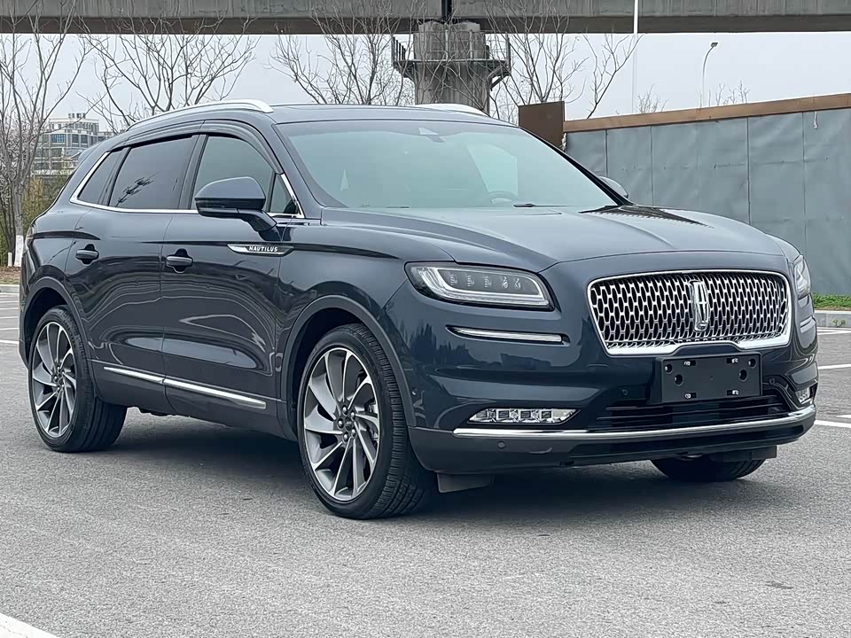 Lincoln Navigator