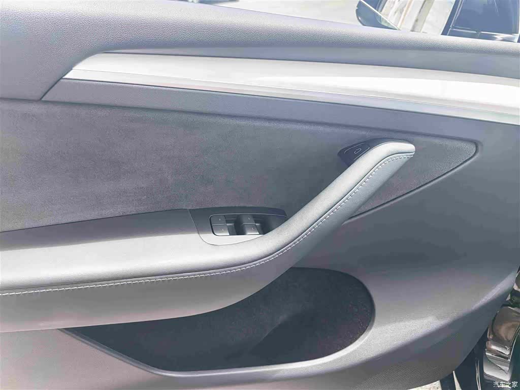 Tesla Model Y, 2021 16