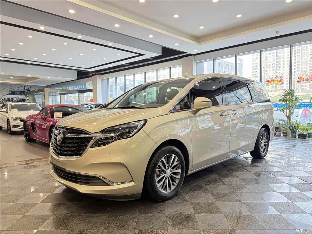 Buick GL8, 2021 1