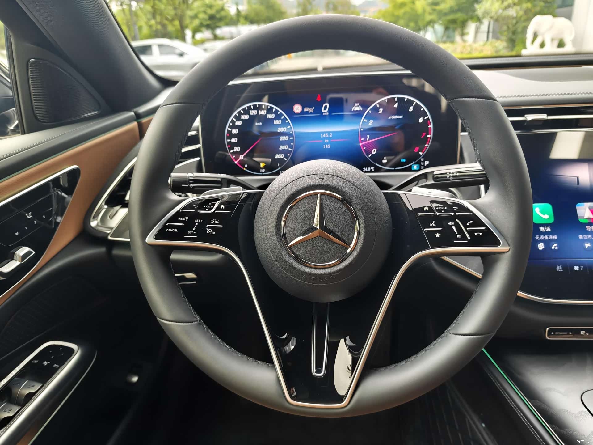 Mercedes-Benz E-Class, 2025 22