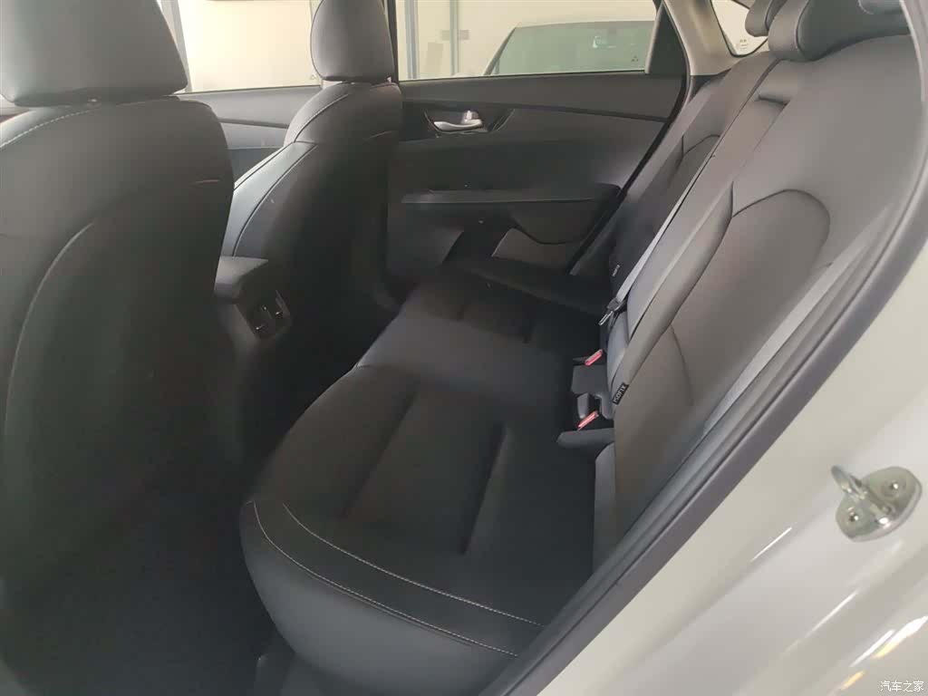 Kia K3, 2020 8