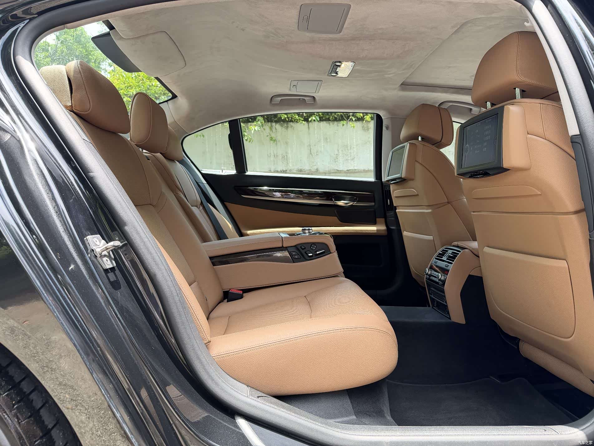 BMW 7 Series, 2013 8