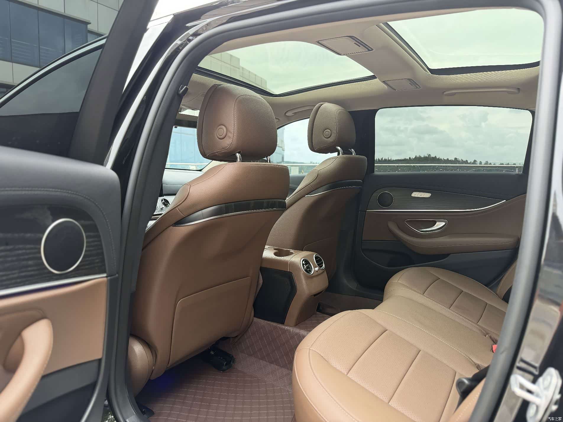 Mercedes-Benz E-Class, 2020 6