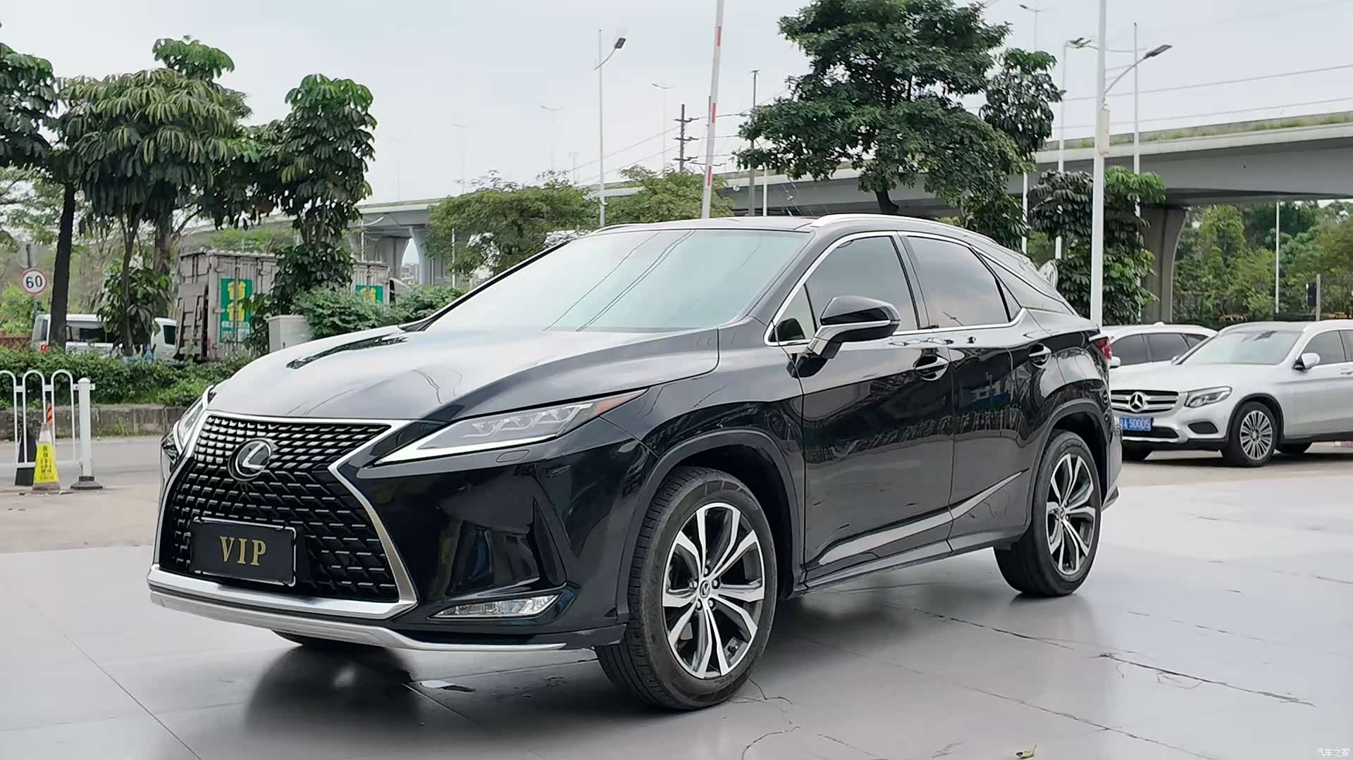 Lexus RX, 2022 1