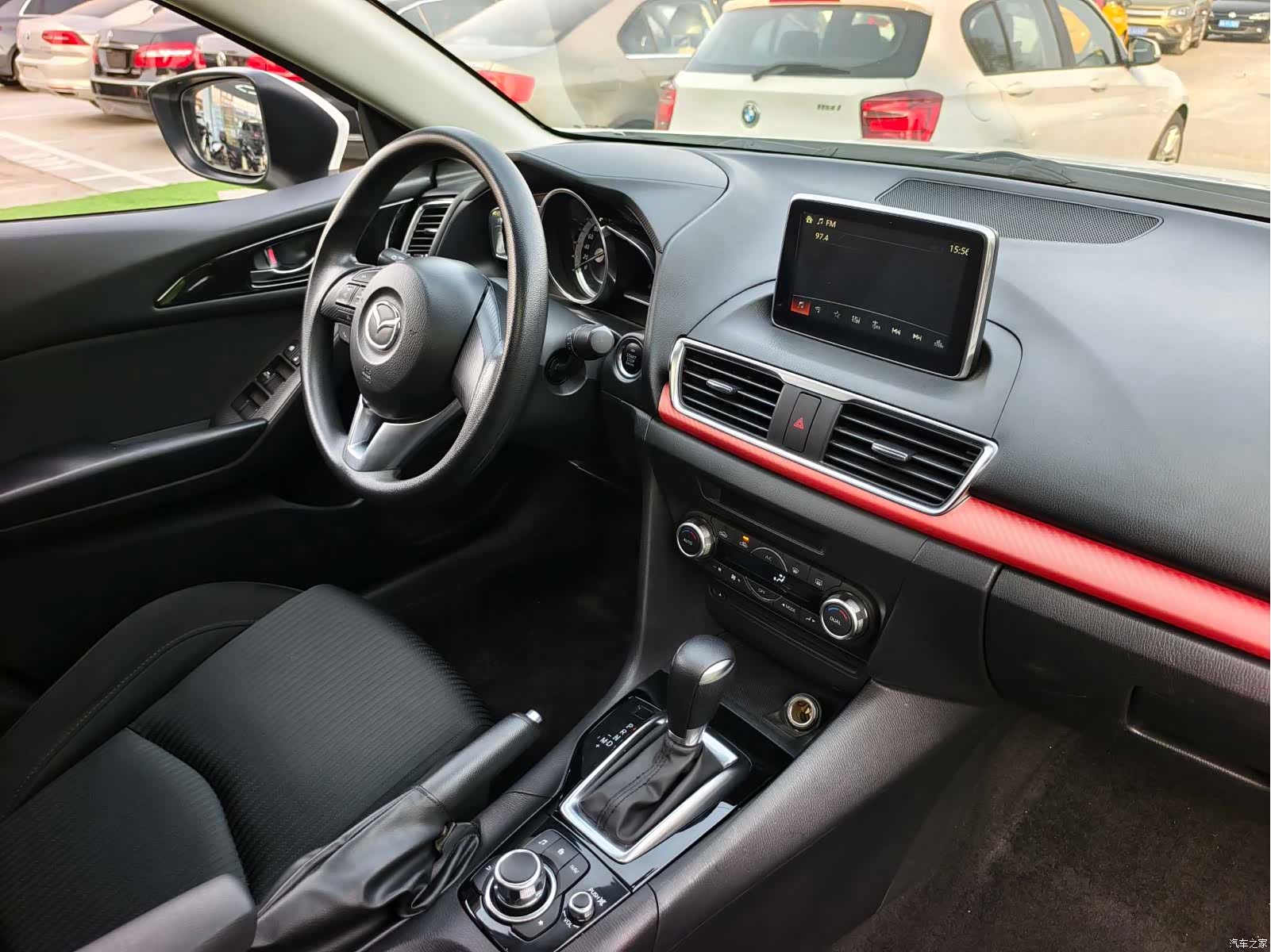 Mazda Mazda3, 2016 15