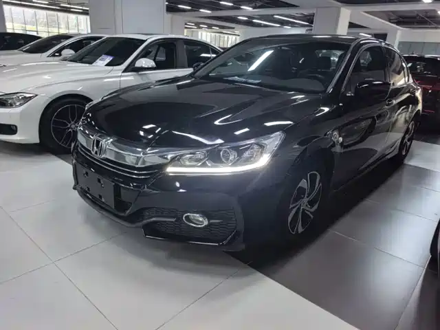 Honda Accord 2018 — купить из Китая под заказ