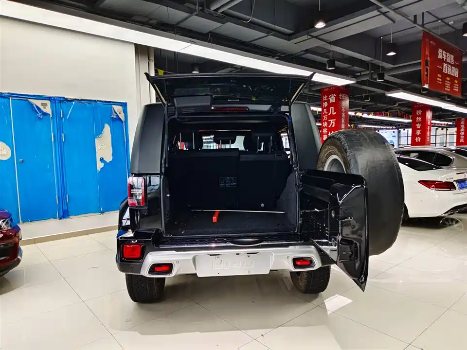 Beijing BJ40