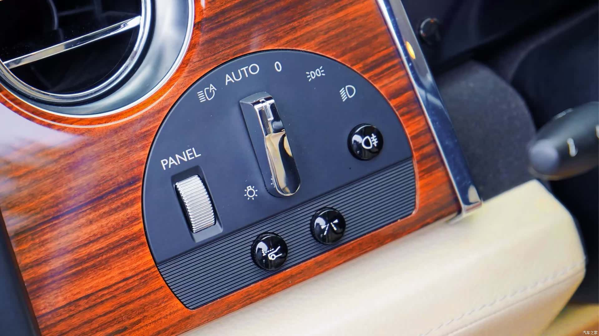 Rolls-Royce Ghost, 2010 11