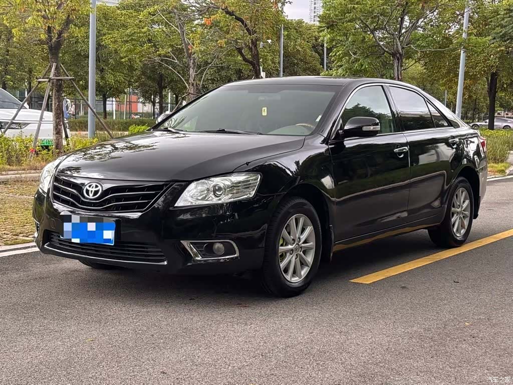 Toyota Camry, 2011 1
