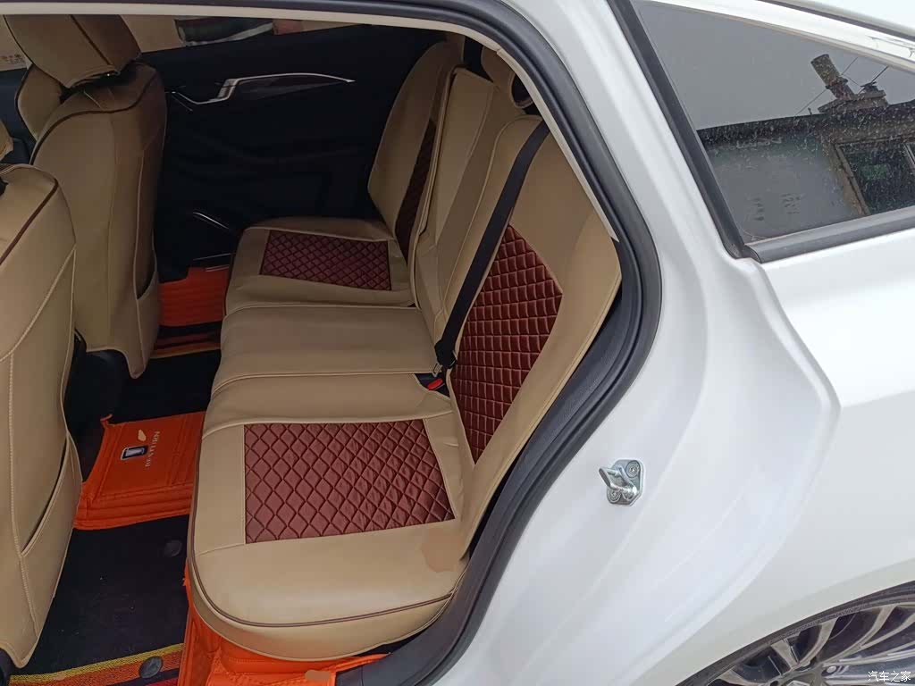 Bestune B70, 2022 15