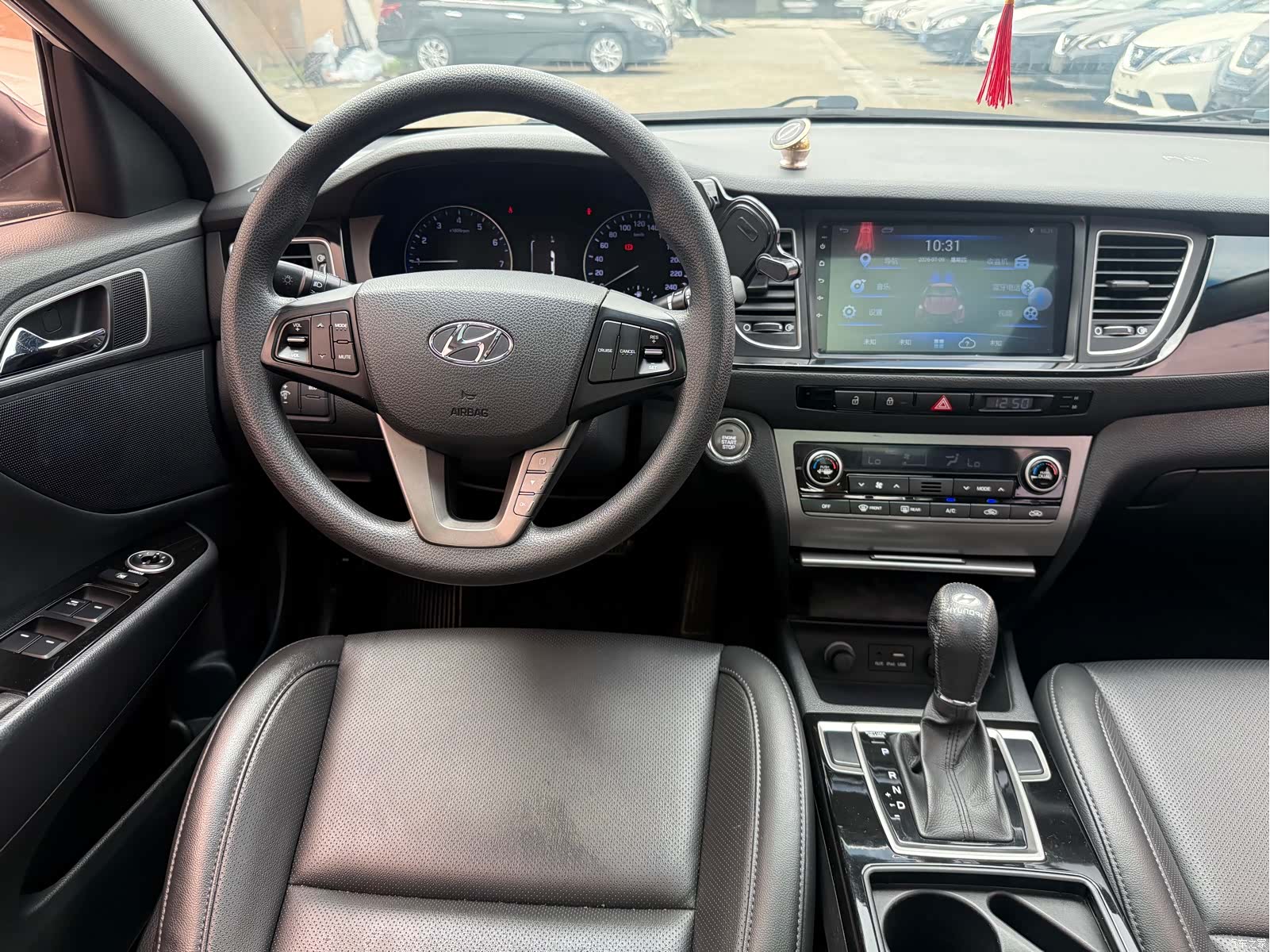 Hyundai GLS, 2015 8