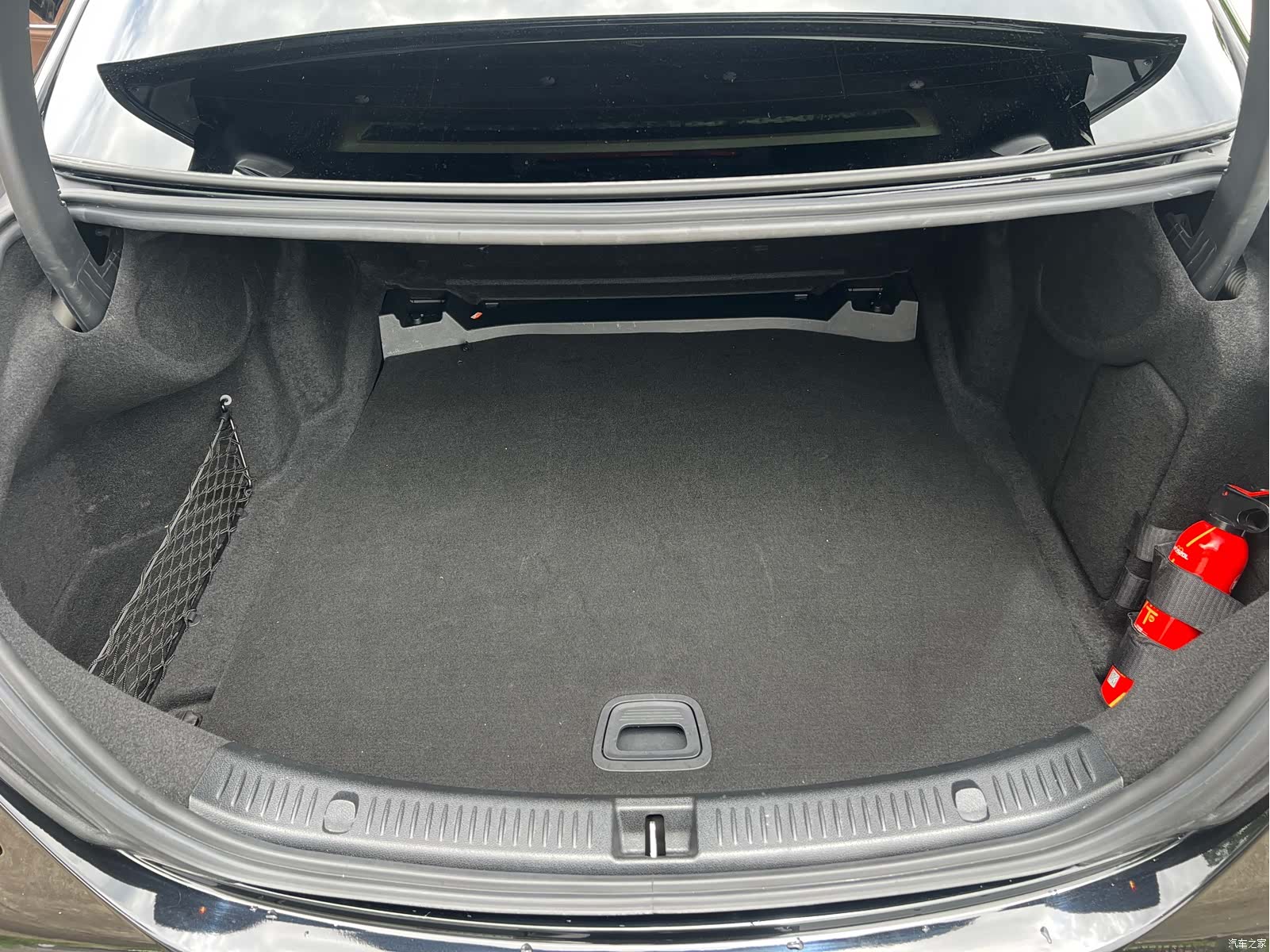 Mercedes-Benz E-Class, 2018 17