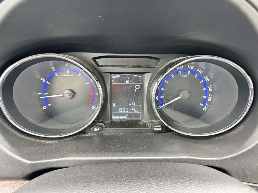 DongFeng SX6, 2017 15